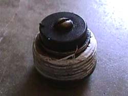 Drain plug with magnet and teflon tape